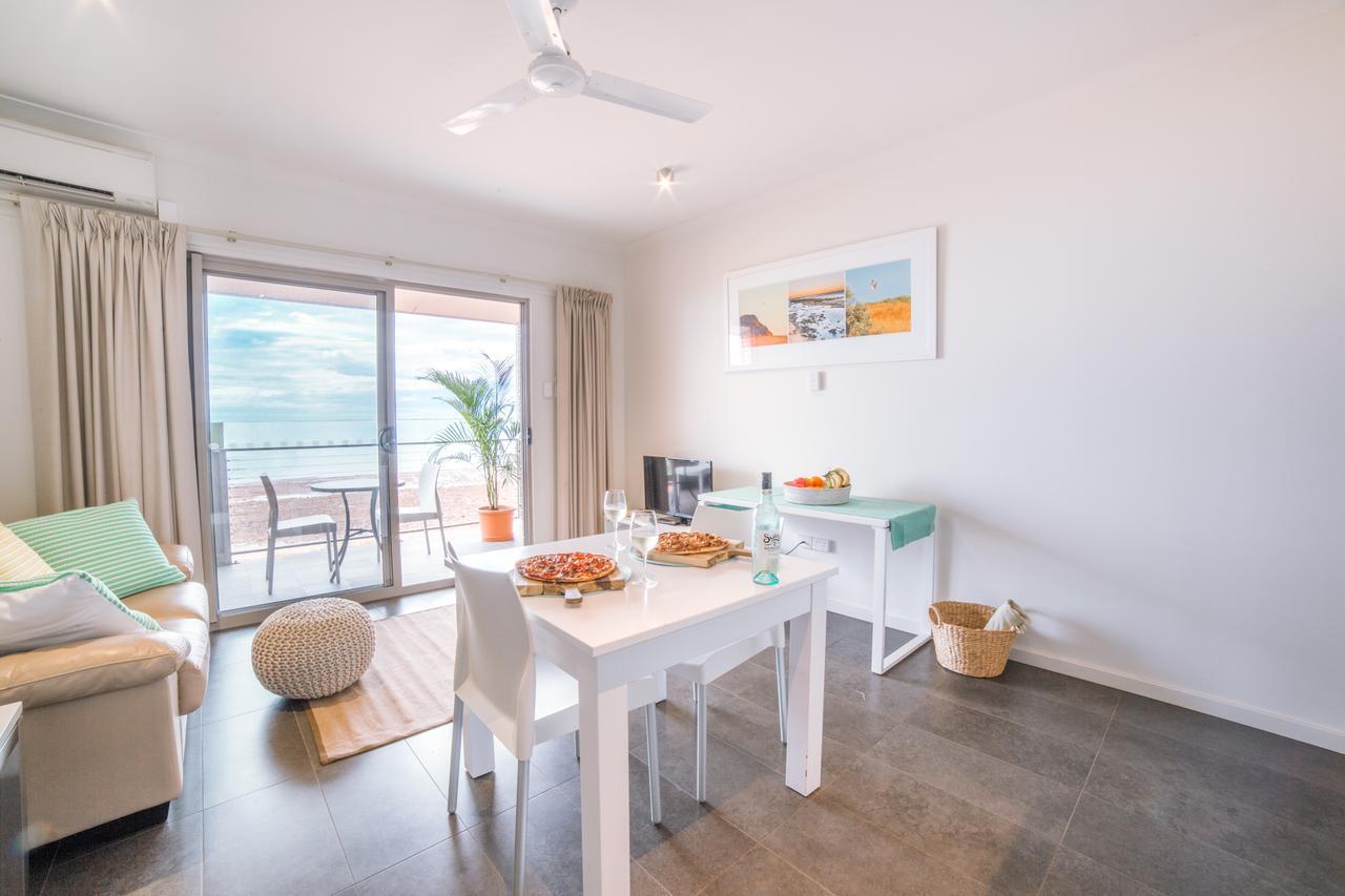 Onslow Beach Resort Dış mekan fotoğraf